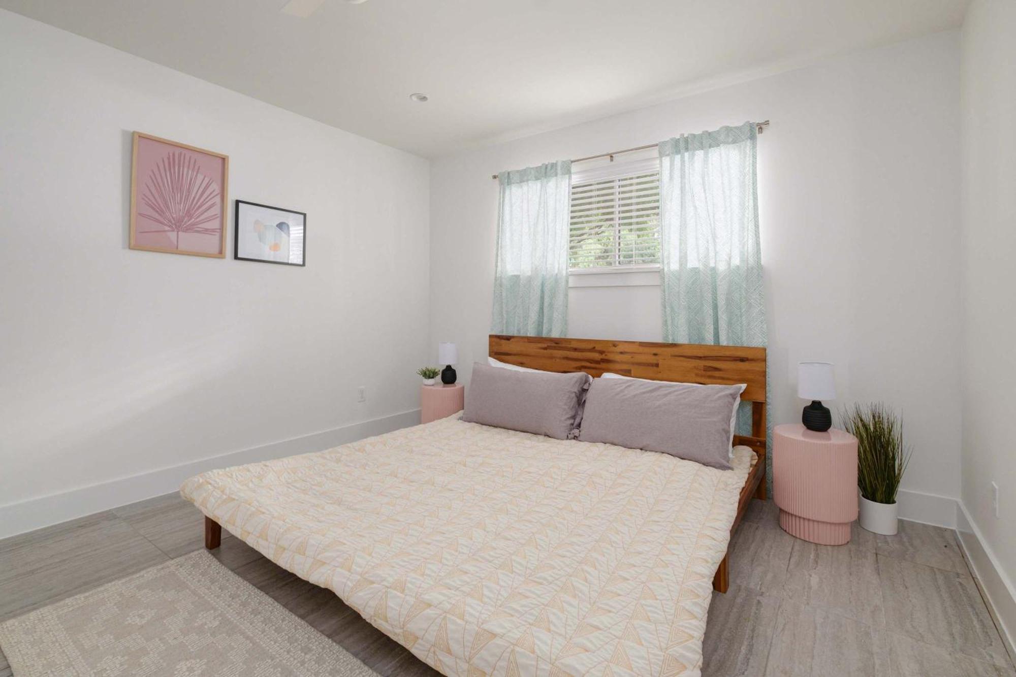 Chic Clarksville 2br Near Downtown Austin
